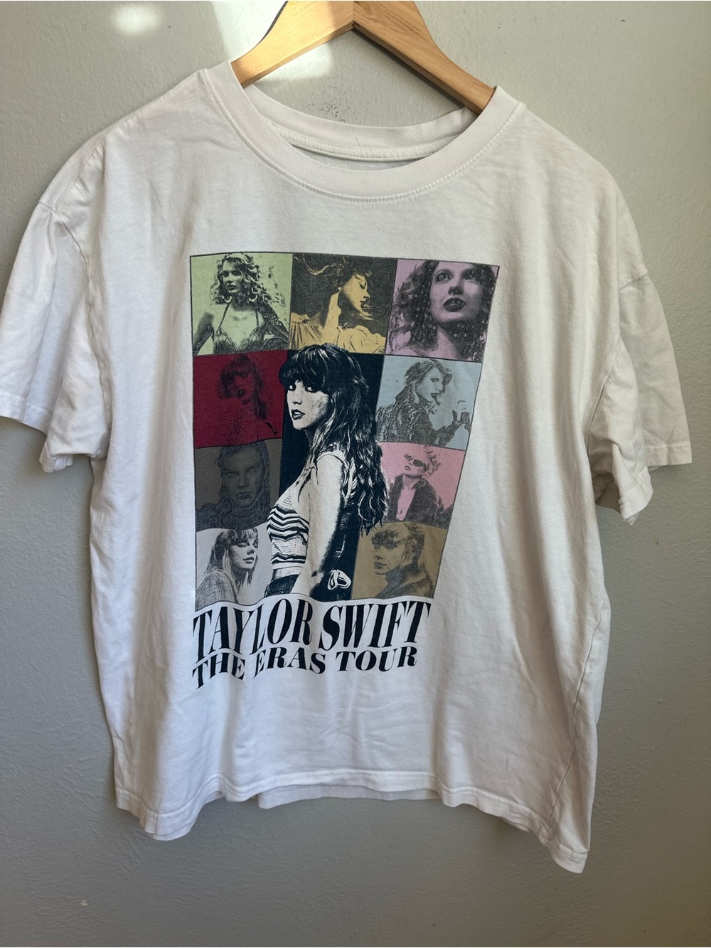 Taylor Swift Eras Tour 2023 White Concert Graphic Tee Large